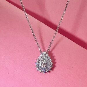 White gold diamond necklace McLean