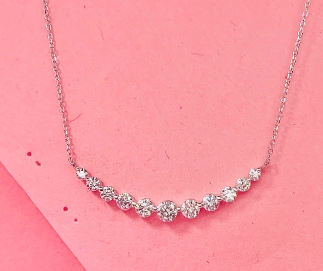 Diamond necklaces Northern Virginia