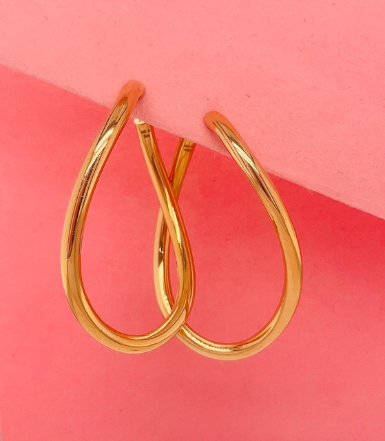Gold diamond earrings McLean